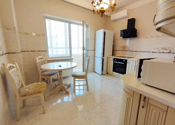 марсель 2 к возле моря